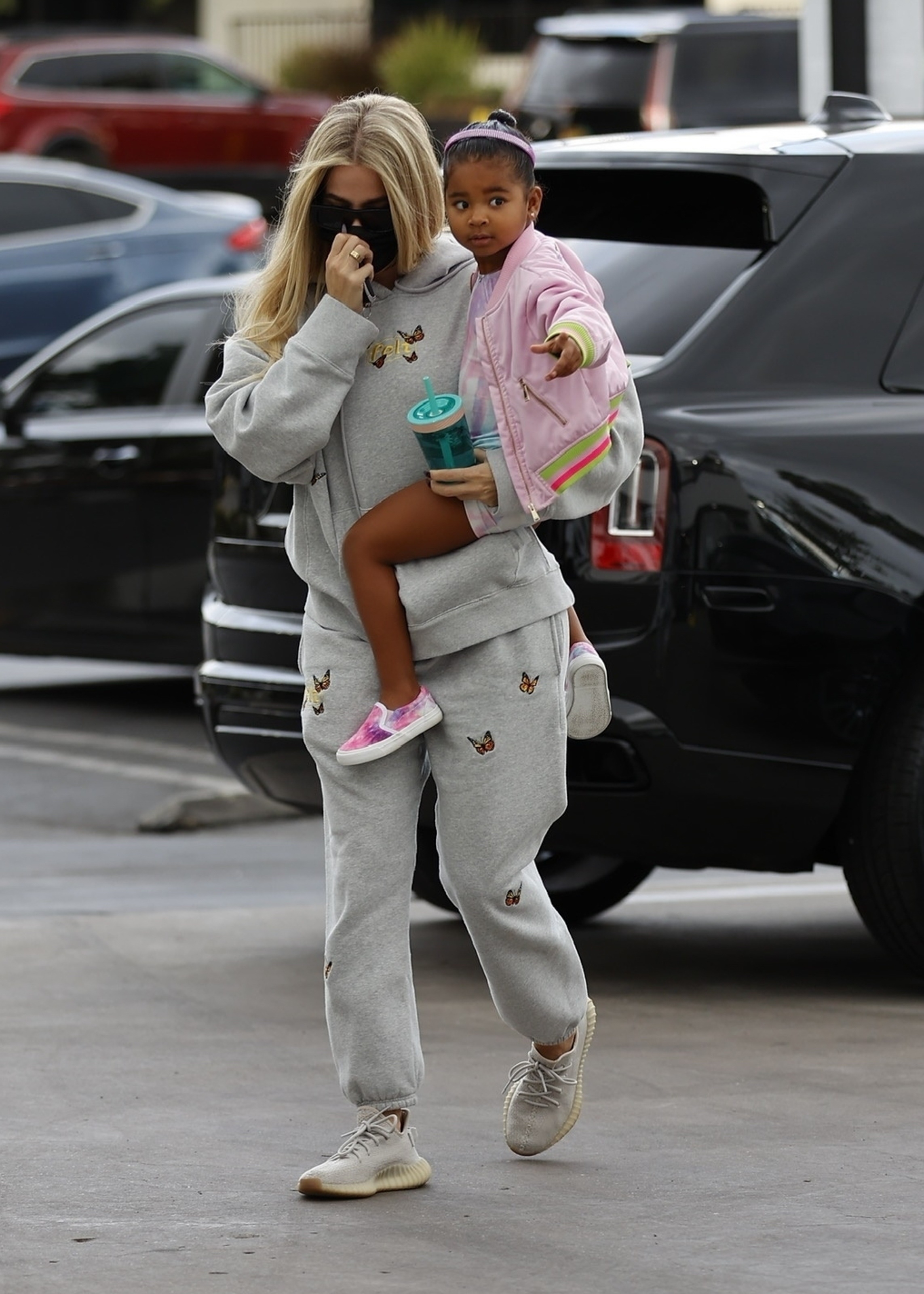 Access_Kardashian_18.jpg