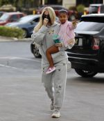 Access_Kardashian_2.jpg