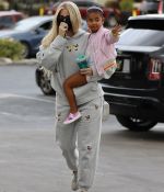 Access_Kardashian_4.jpg