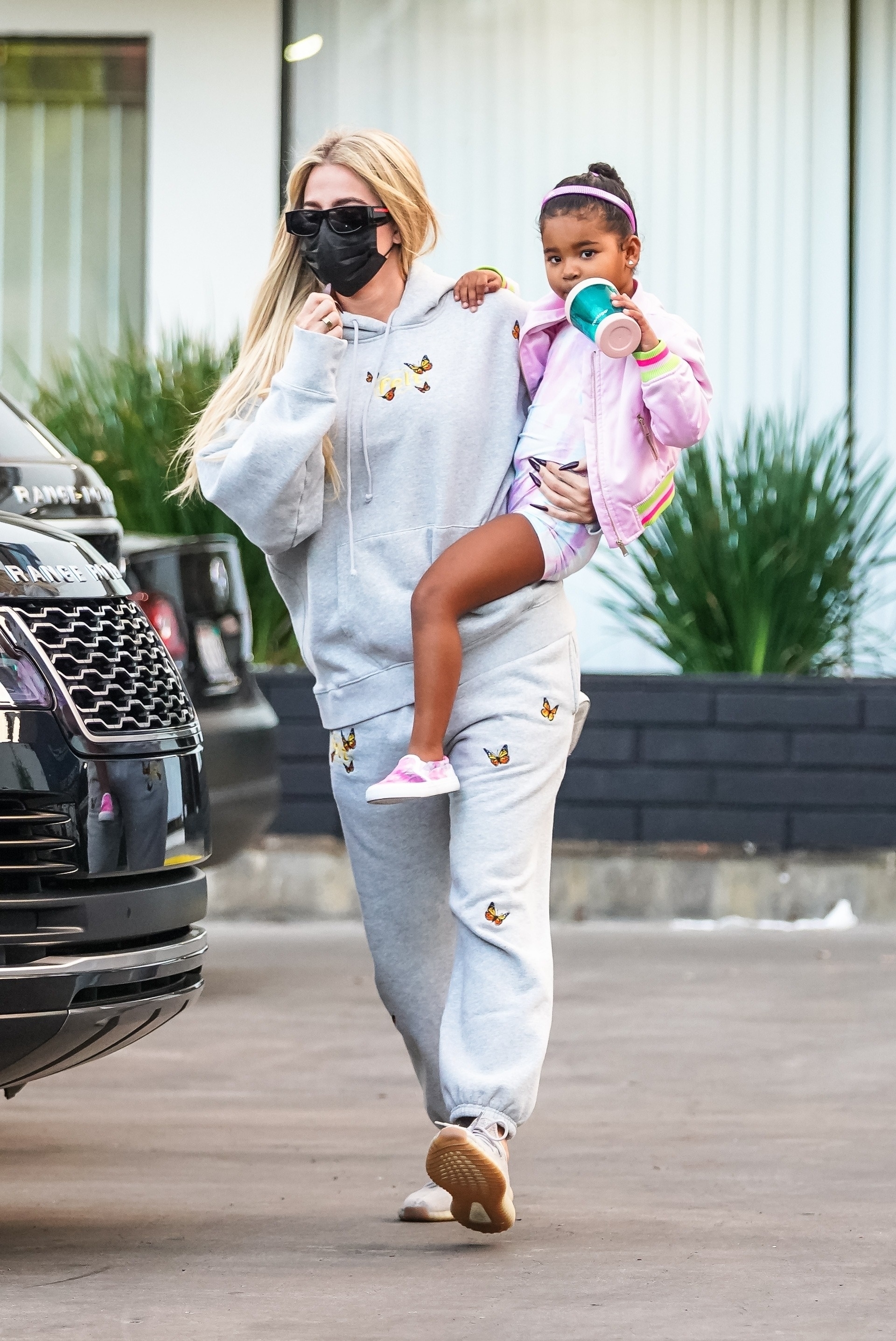 Access_Kardashian_1.jpg