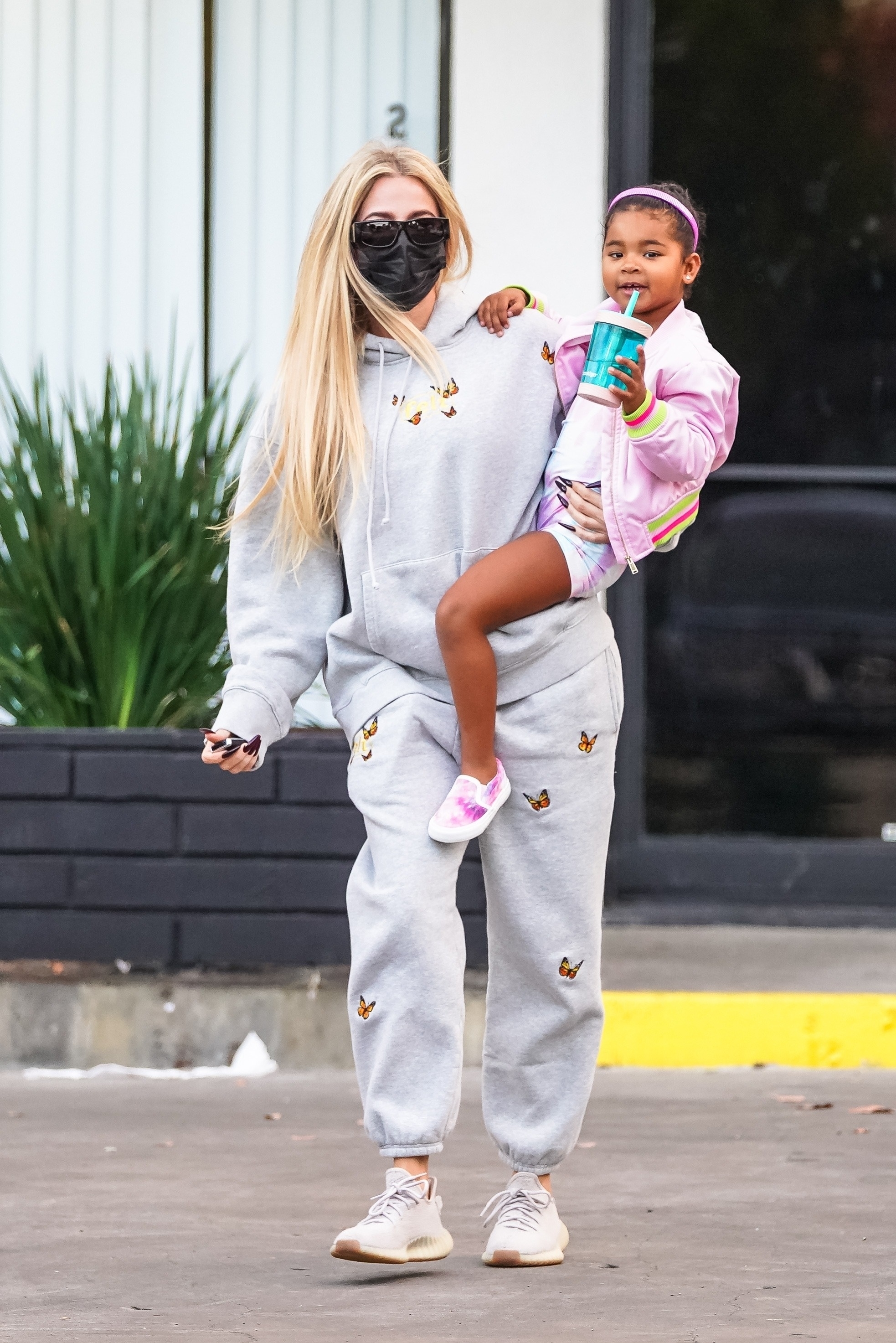 Access_Kardashian_15.jpg
