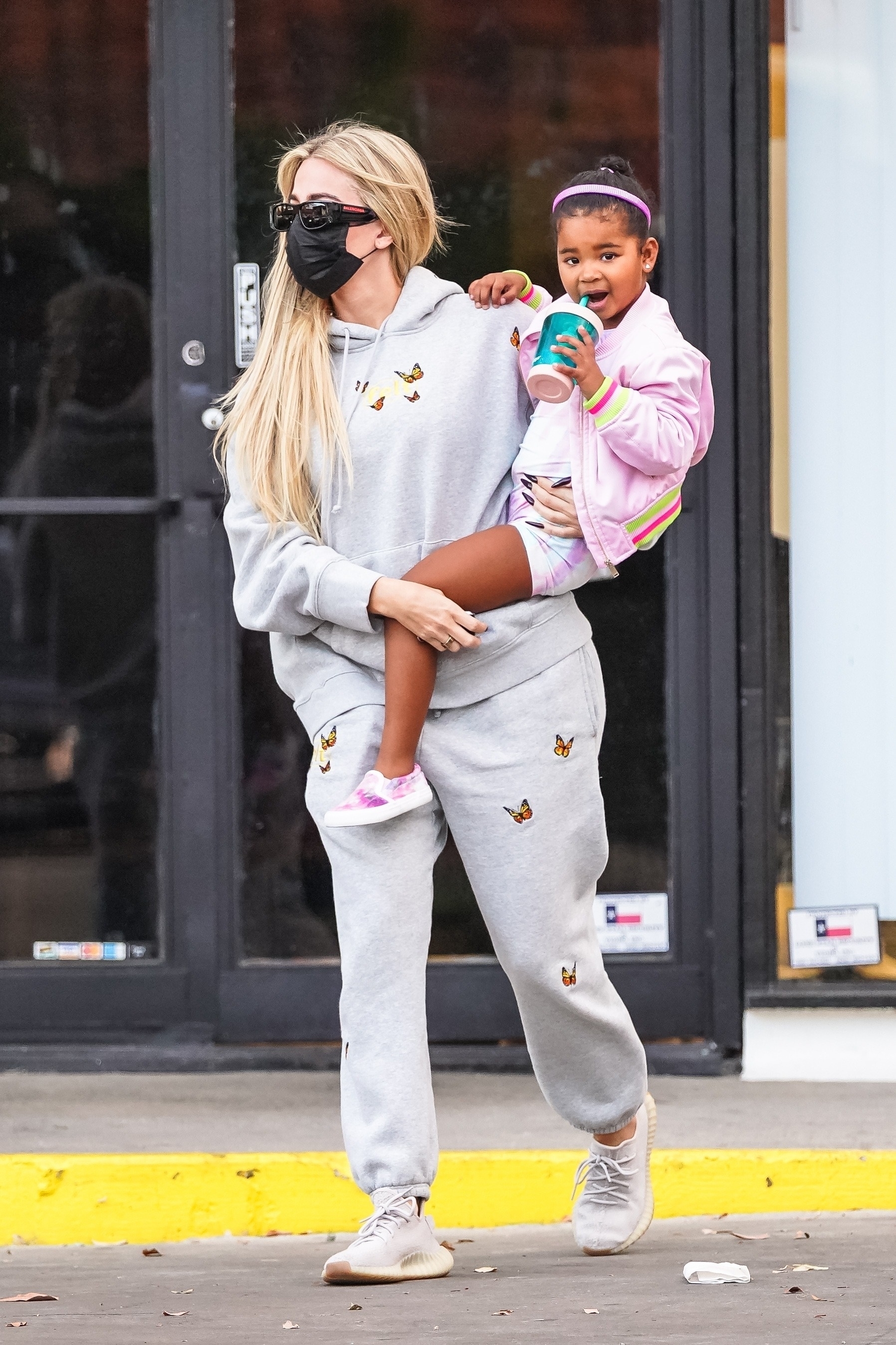 Access_Kardashian_18.jpg