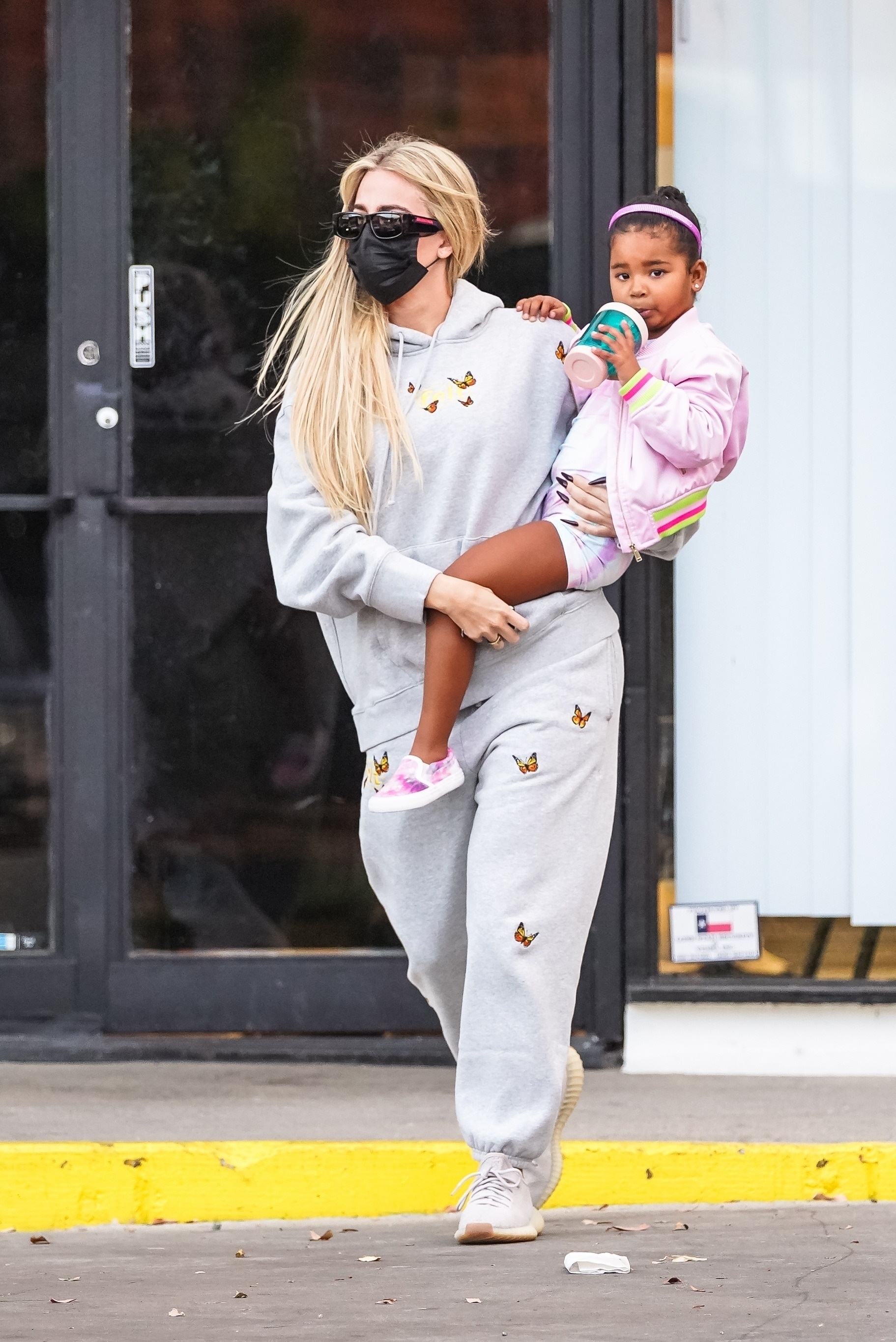 Access_Kardashian_19.jpg
