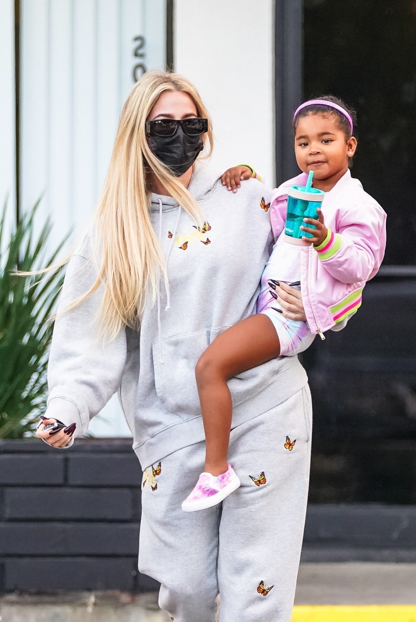 Access_Kardashian_4.jpg