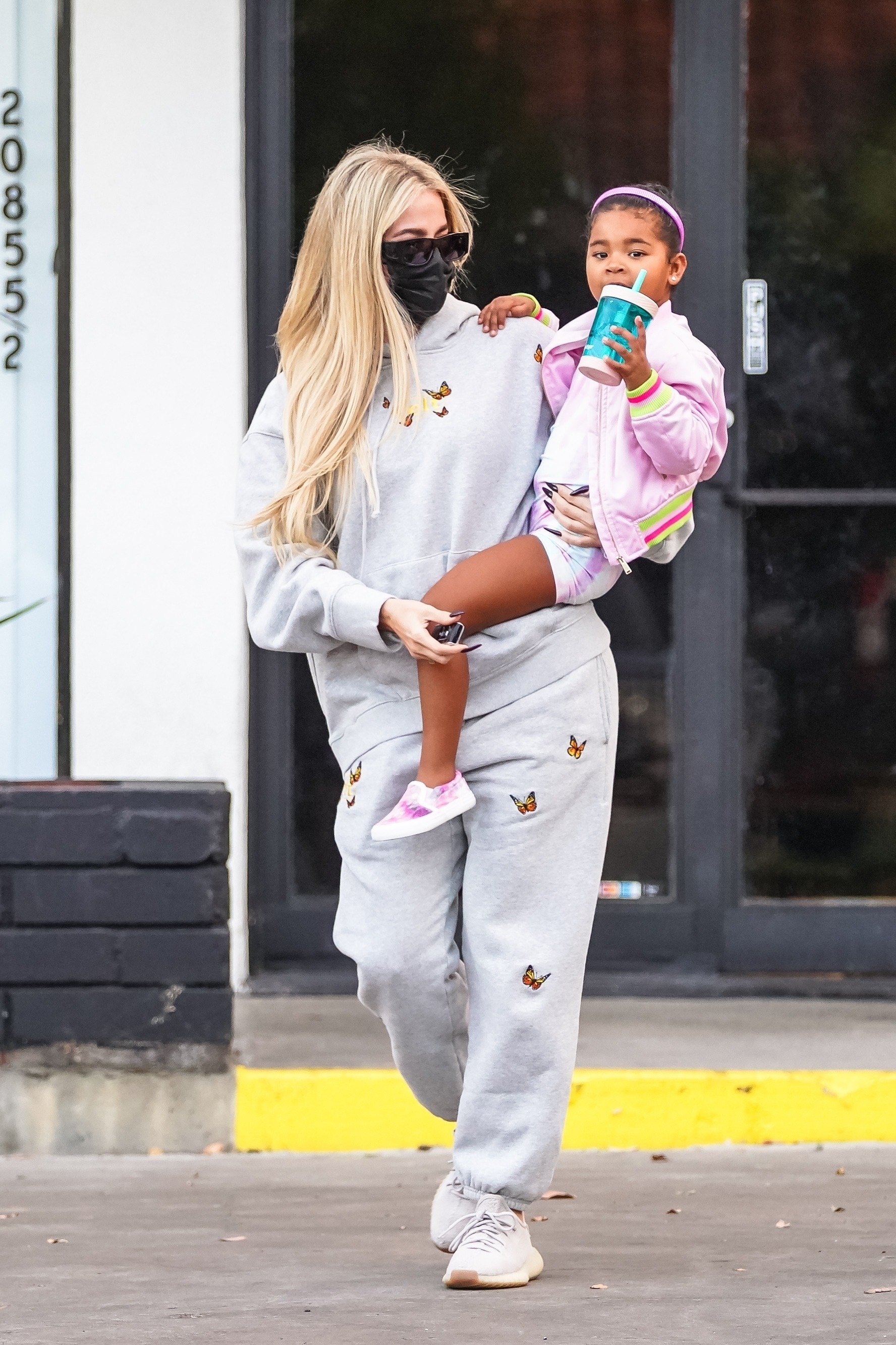 Access_Kardashian_9.jpg