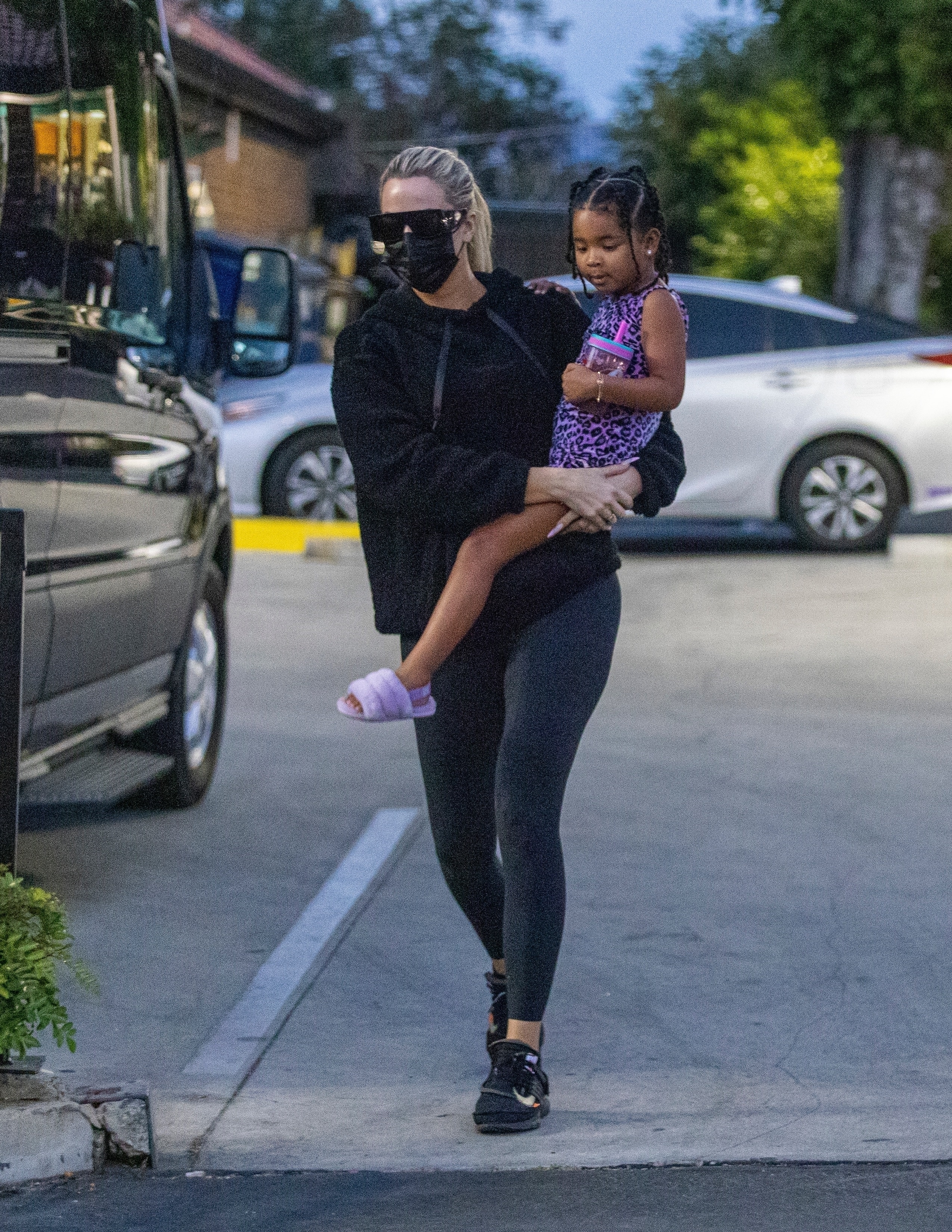 Access_Kardashian_75.jpg