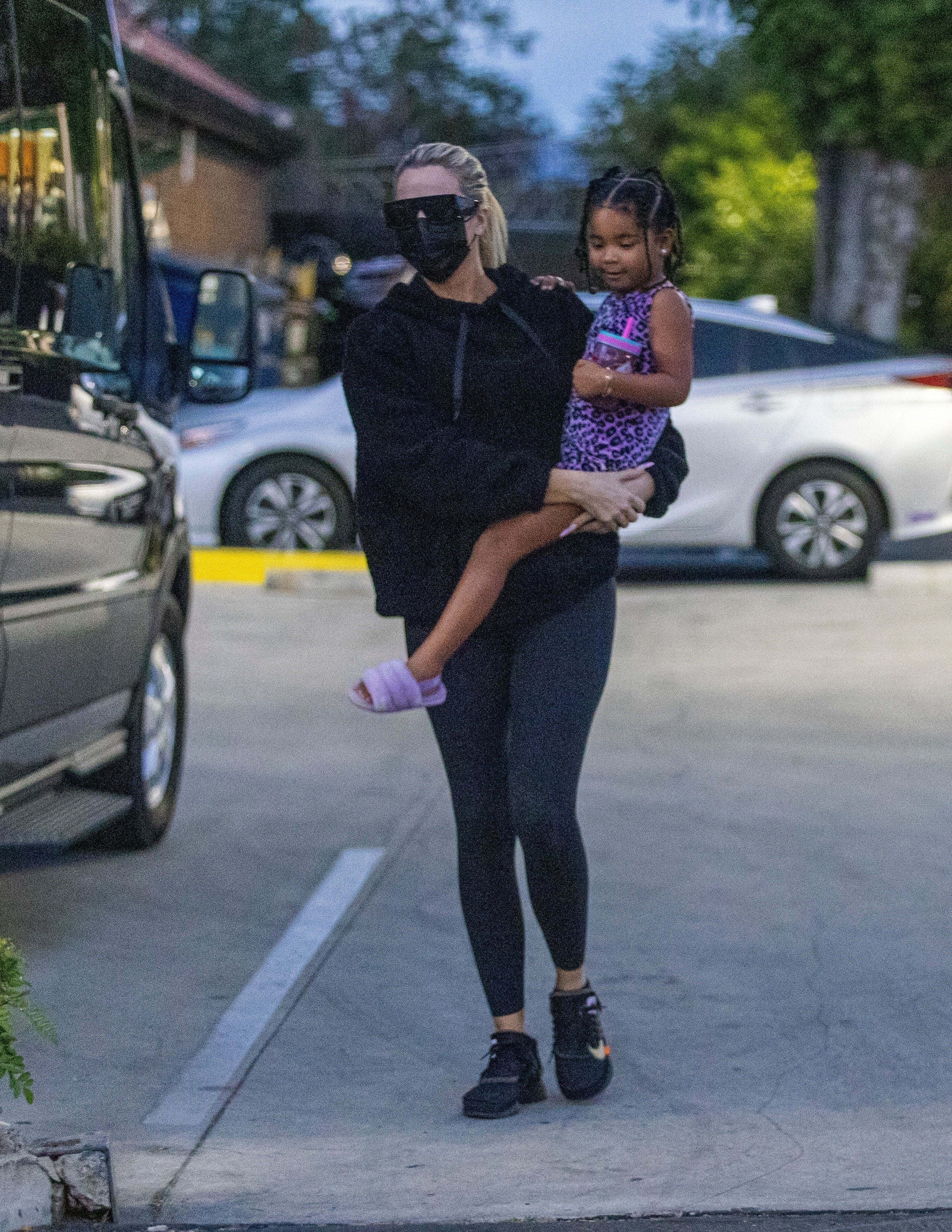 Access_Kardashian_77.jpg