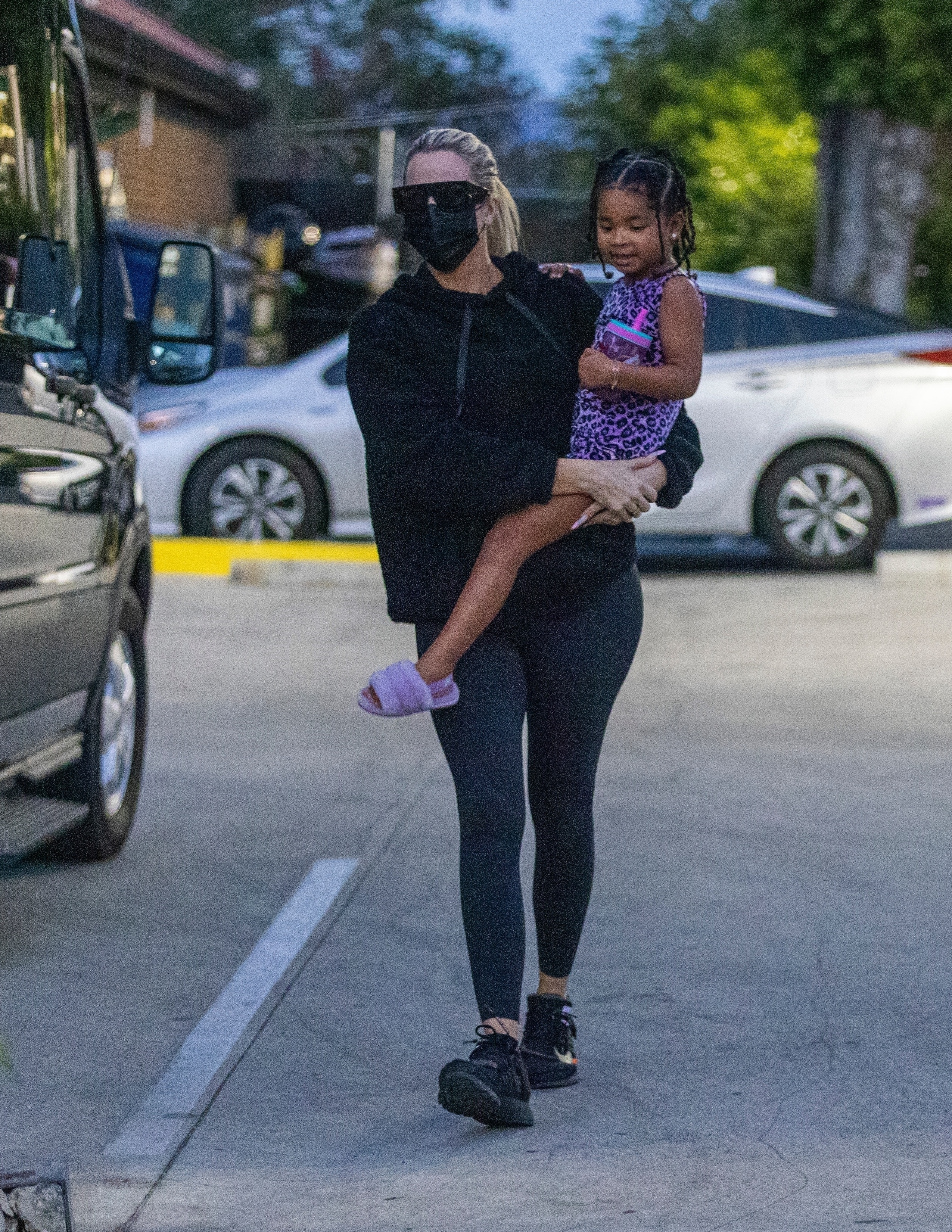 Access_Kardashian_78.jpg