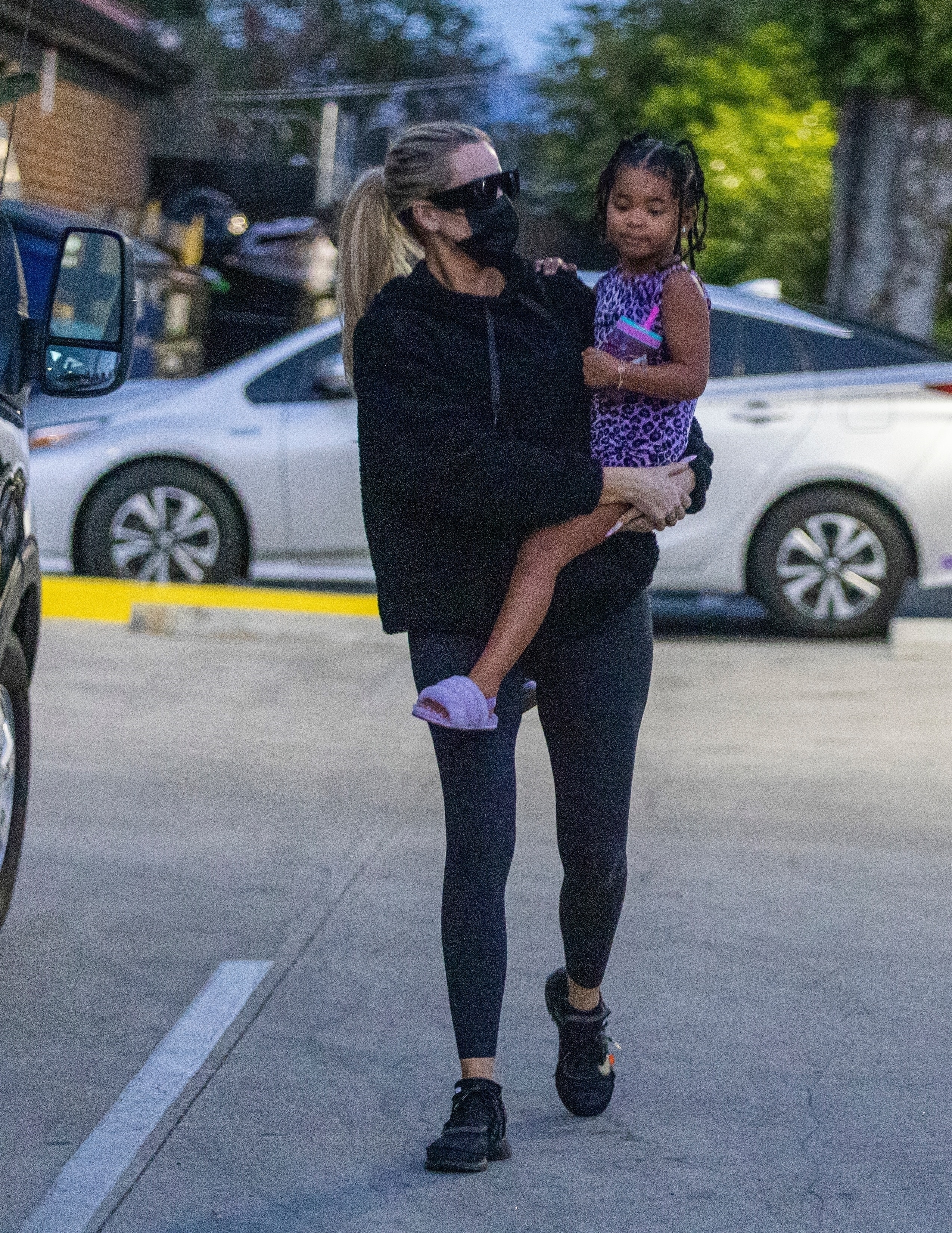 Access_Kardashian_80.jpg