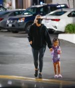 Access_Kardashian_16.jpg