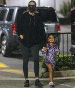 Access_Kardashian_55.jpg