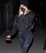 Access_Kardashian_7.jpg