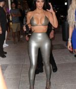 Access_Kardashian_12.jpg