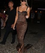 Access_Kardashian_12.jpg
