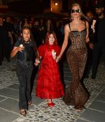 Access_Kardashian_52.jpg