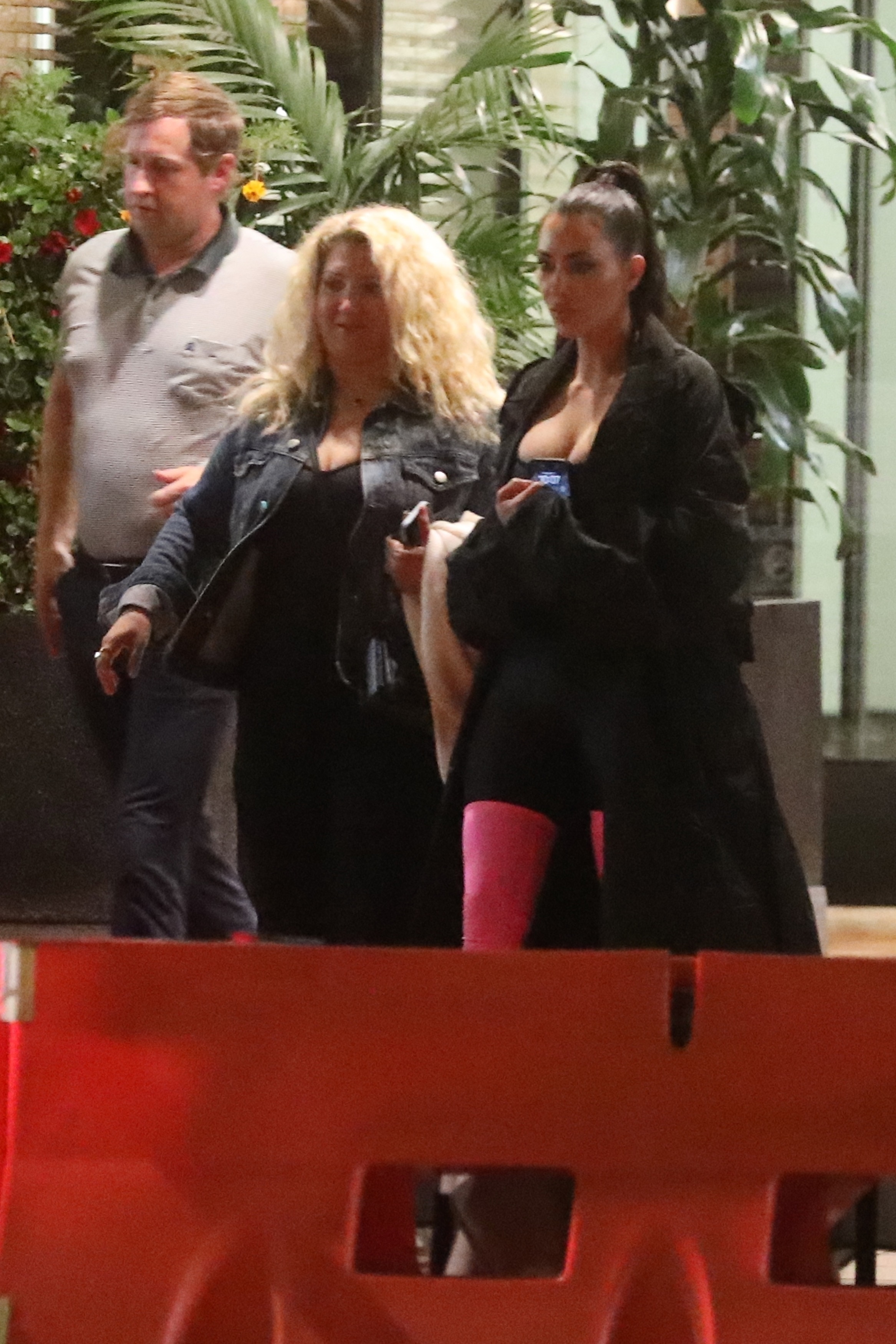 Access_Kardashian_13.jpg