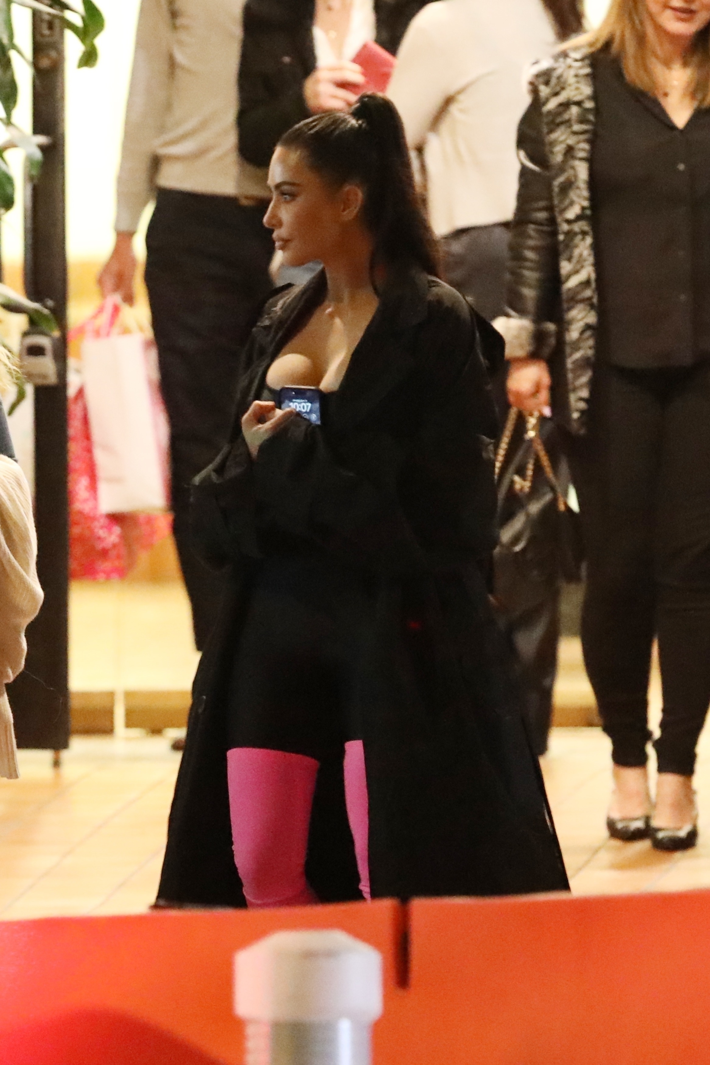 Access_Kardashian_34.jpg