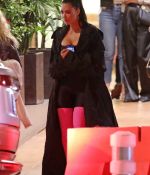 Access_Kardashian_6.jpg