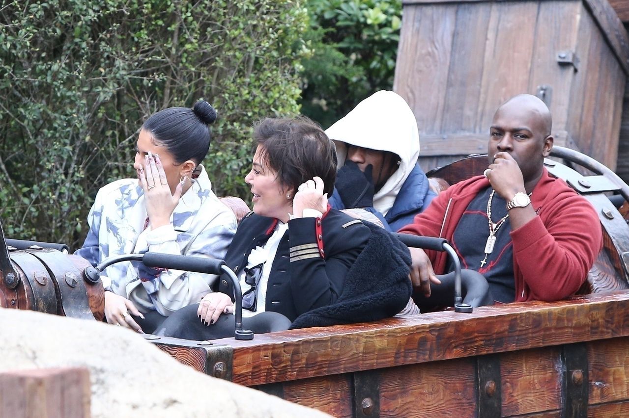 Access_Kardashian_003.jpg