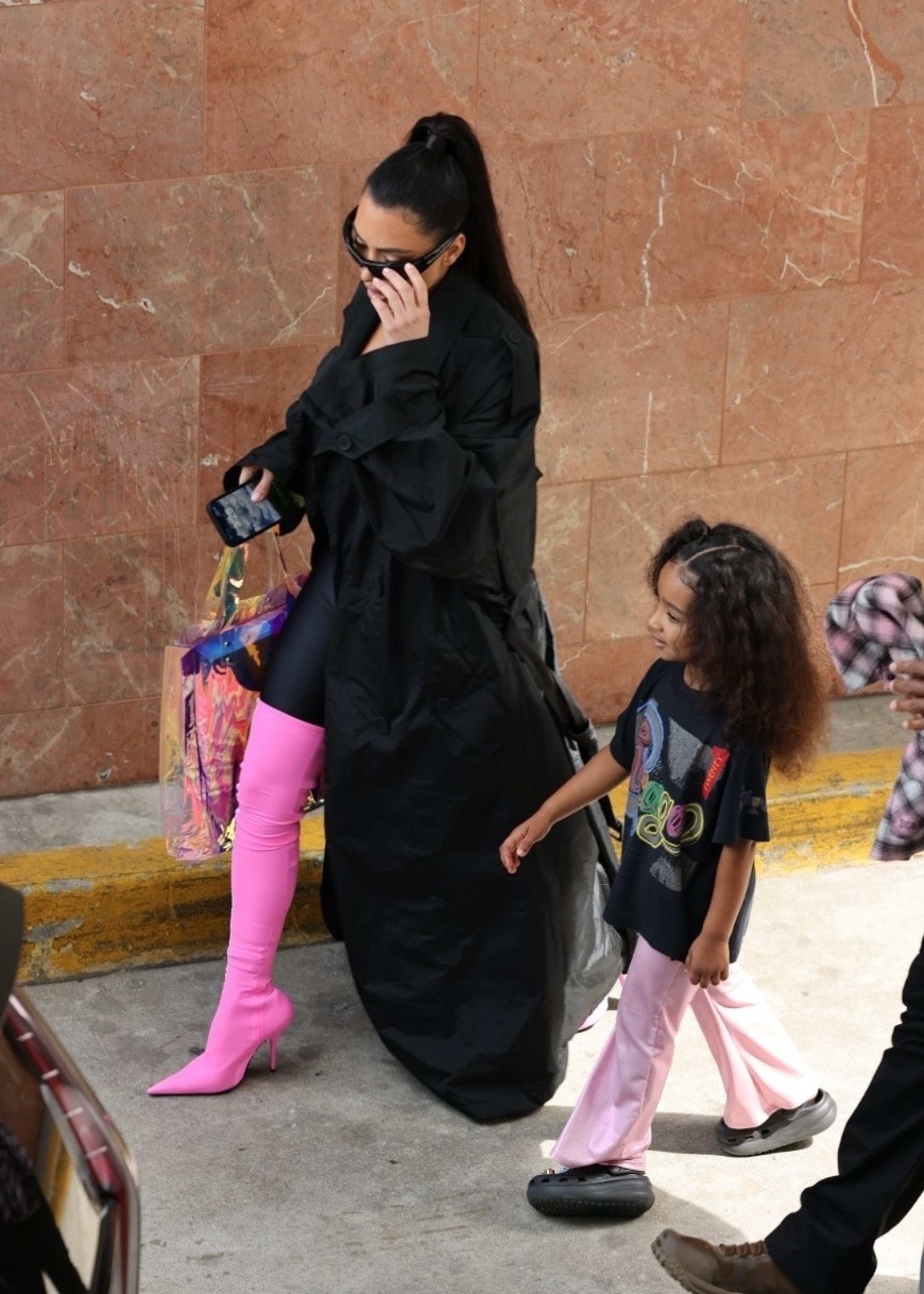 Access_Kardashian_12.jpg