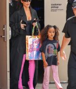 Access_Kardashian_42.jpg