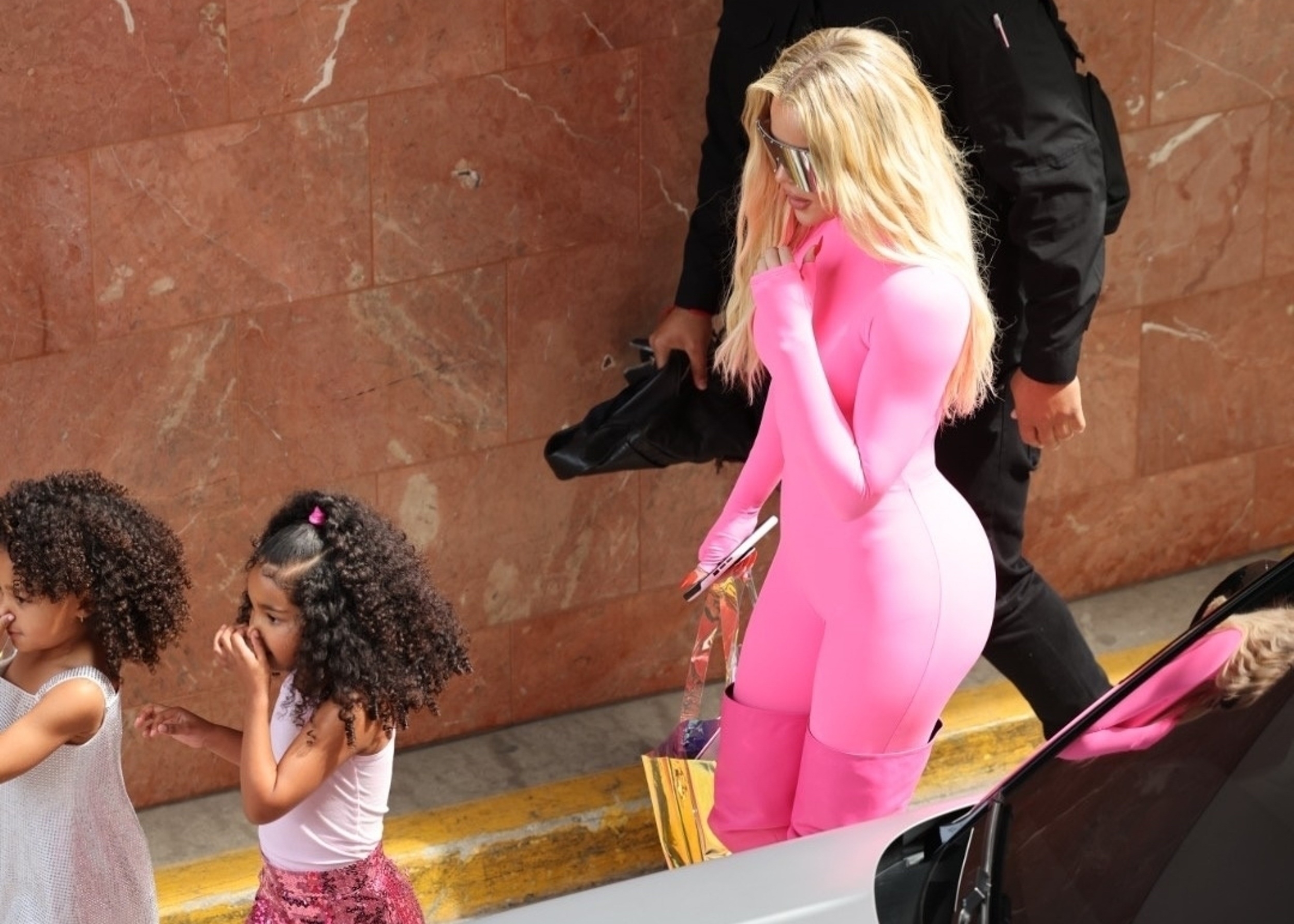Access_Kardashian_7.jpg