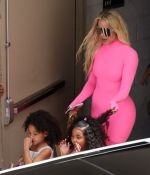 Access_Kardashian_2.jpg