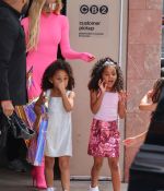 Filename=Access_Kardashian_25.jpg
Filesize=2411KiB
Dimensions=2334x3500
Date added=25.06.25 Access_Kardashian_25.jpg
