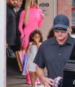 Filename=Access_Kardashian_30.jpg
Filesize=2037KiB
Dimensions=2336x3500
Date added=25.06.25 Access_Kardashian_30.jpg