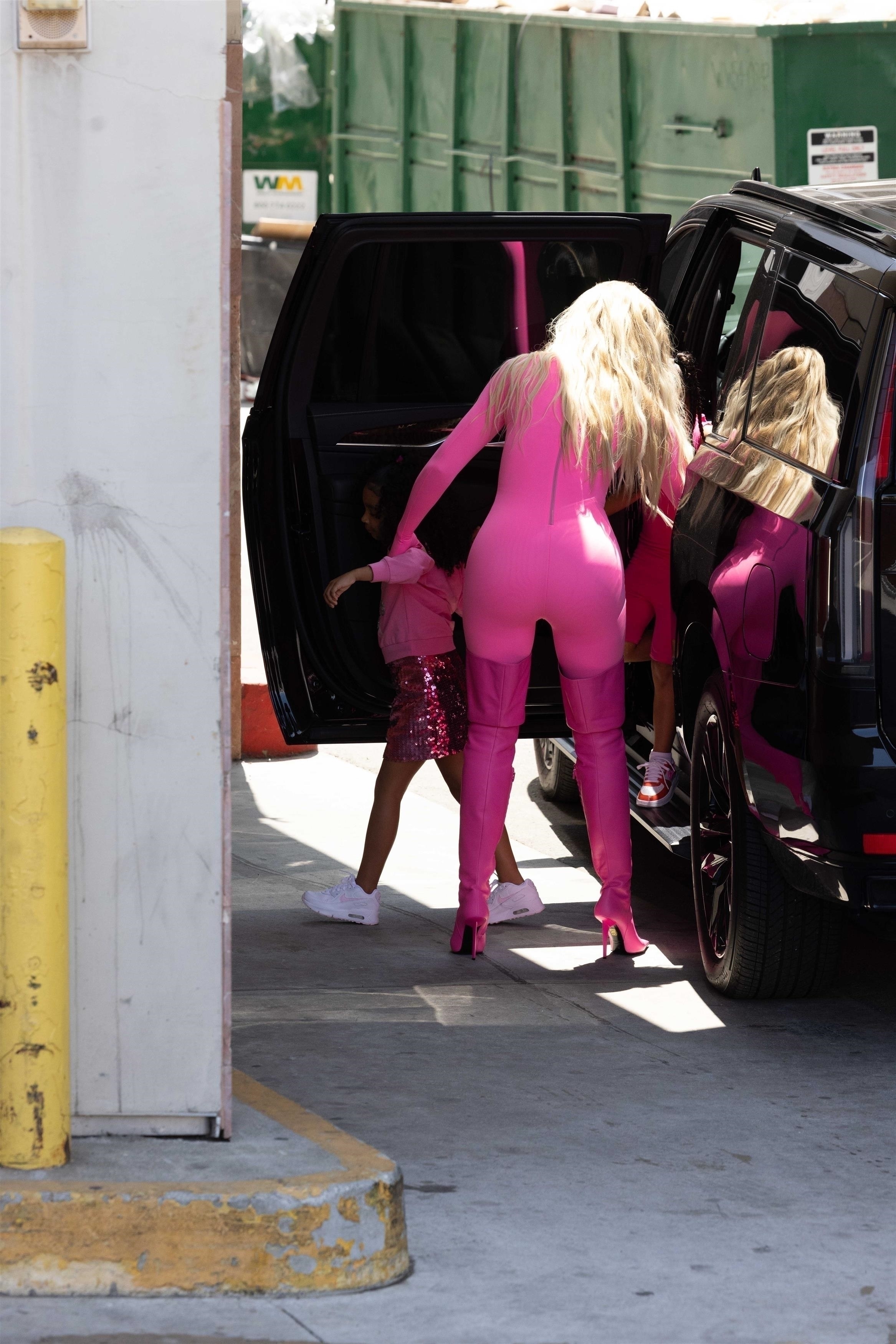 Access_Kardashian_10.jpg