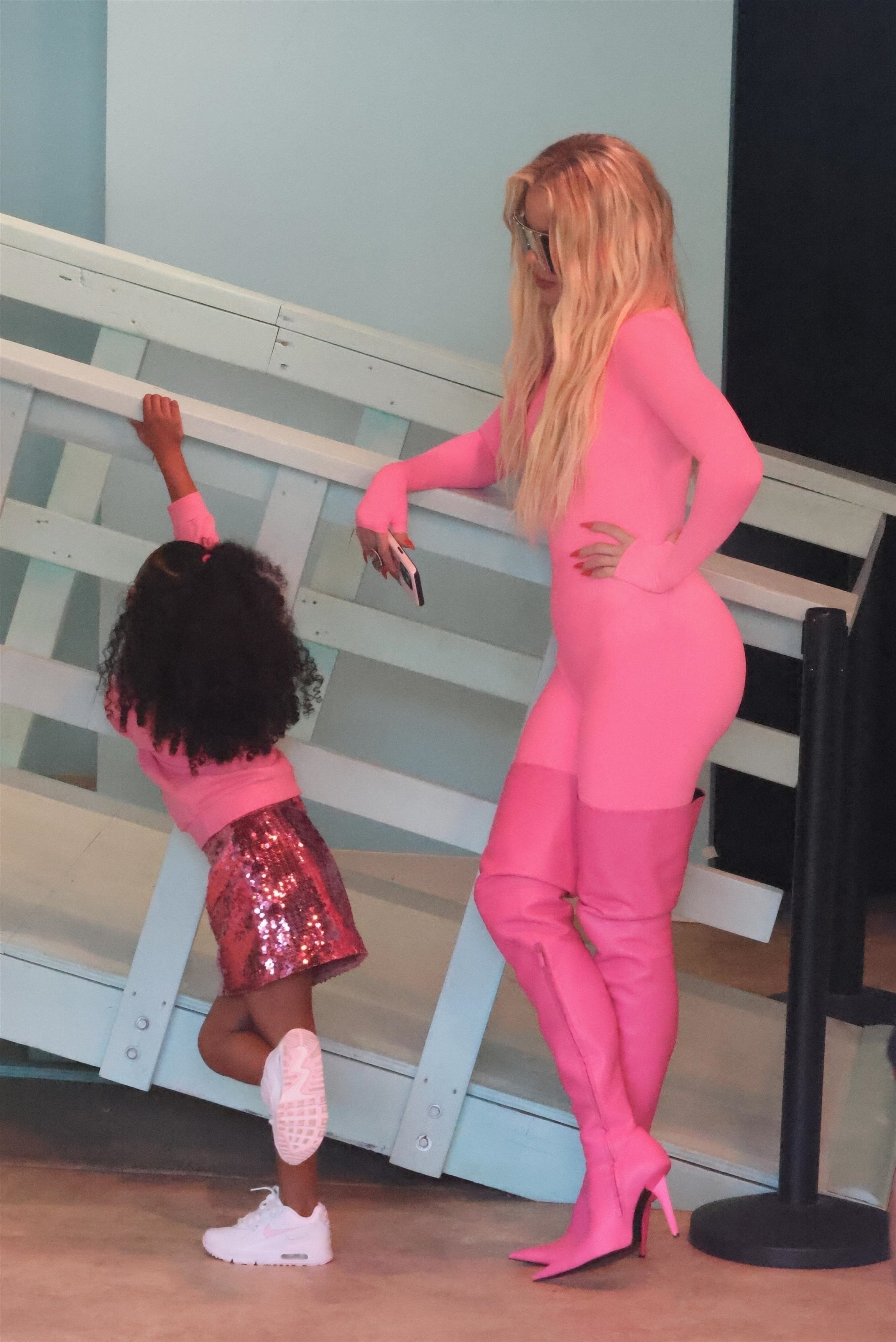 Access_Kardashian_76.jpg