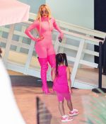 Access_Kardashian_42.jpg