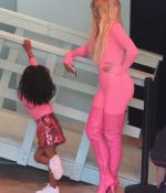 Access_Kardashian_90.jpg