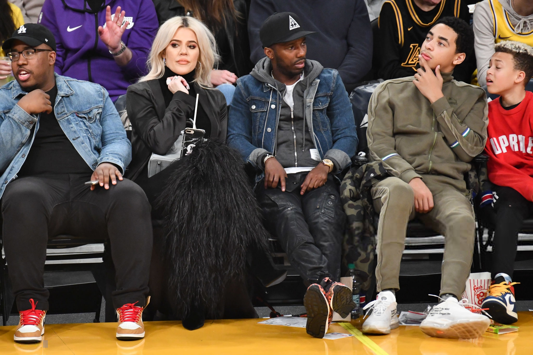 Access_Kardashian_26.png