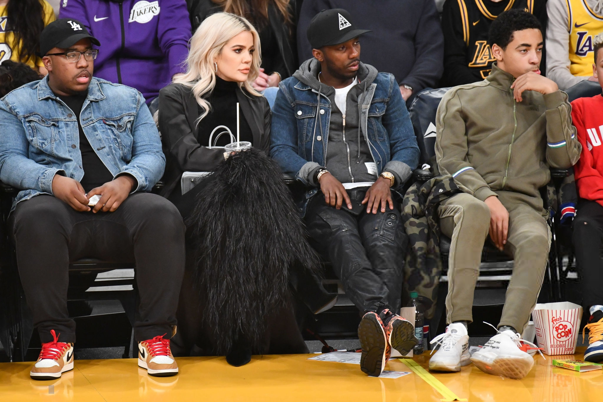 Access_Kardashian_31.png