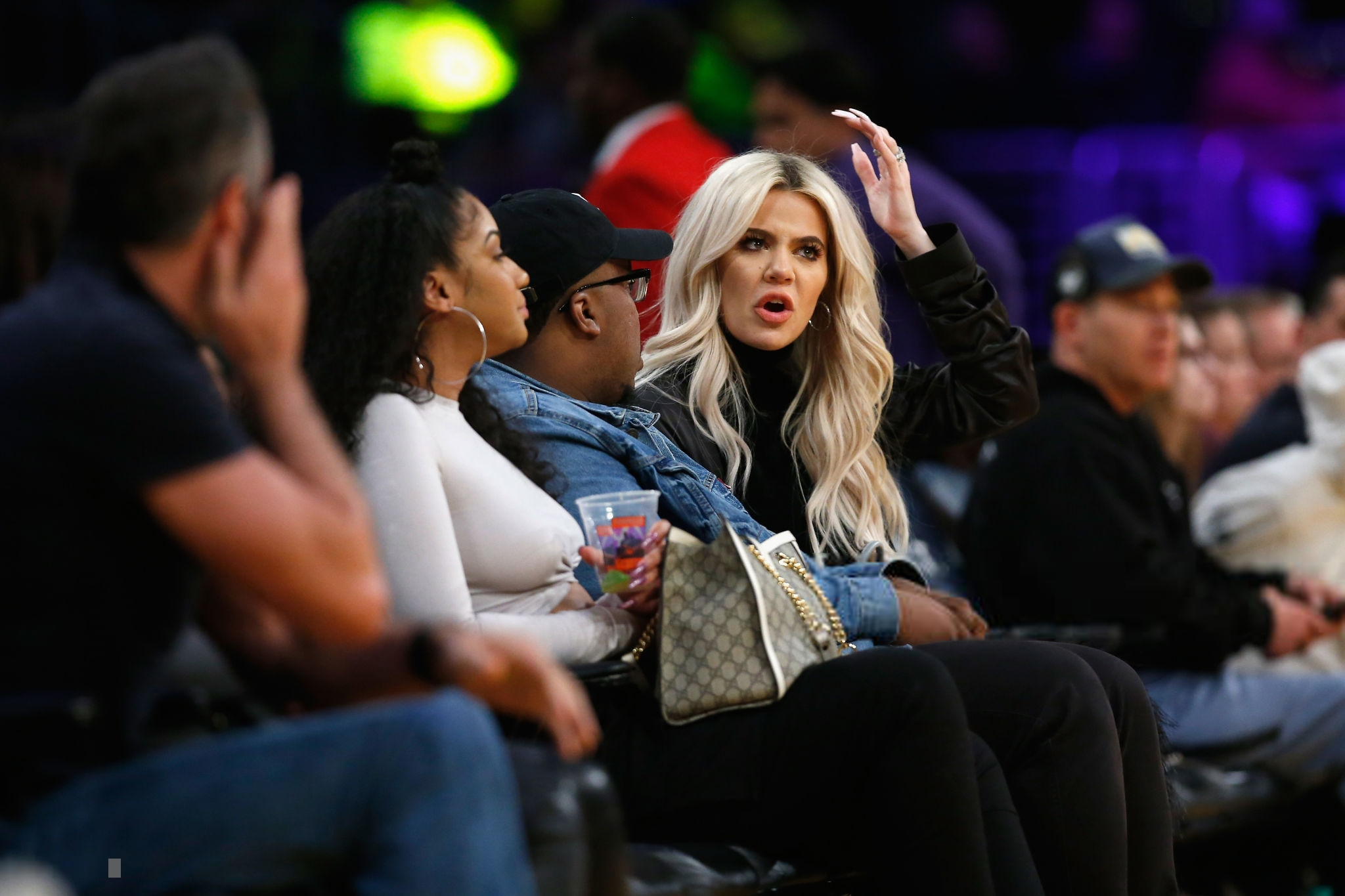 Access_Kardashian_6.png