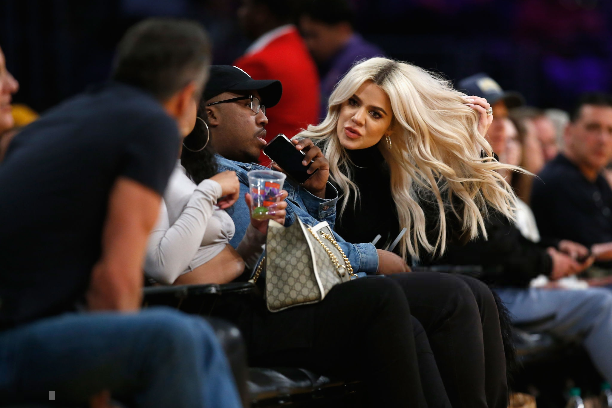 Access_Kardashian_8.png