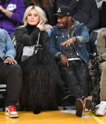 Access_Kardashian_27.png