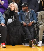 Access_Kardashian_29.png
