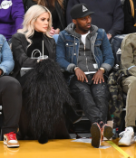Access_Kardashian_31.png