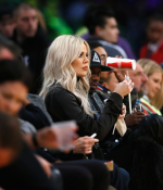 Access_Kardashian_4.png