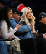 Access_Kardashian_5.png