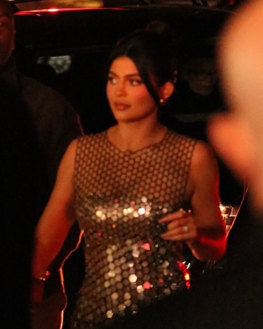 Access_Kardashian_002.jpg