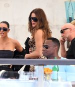 Access_Kardashian_13.jpg