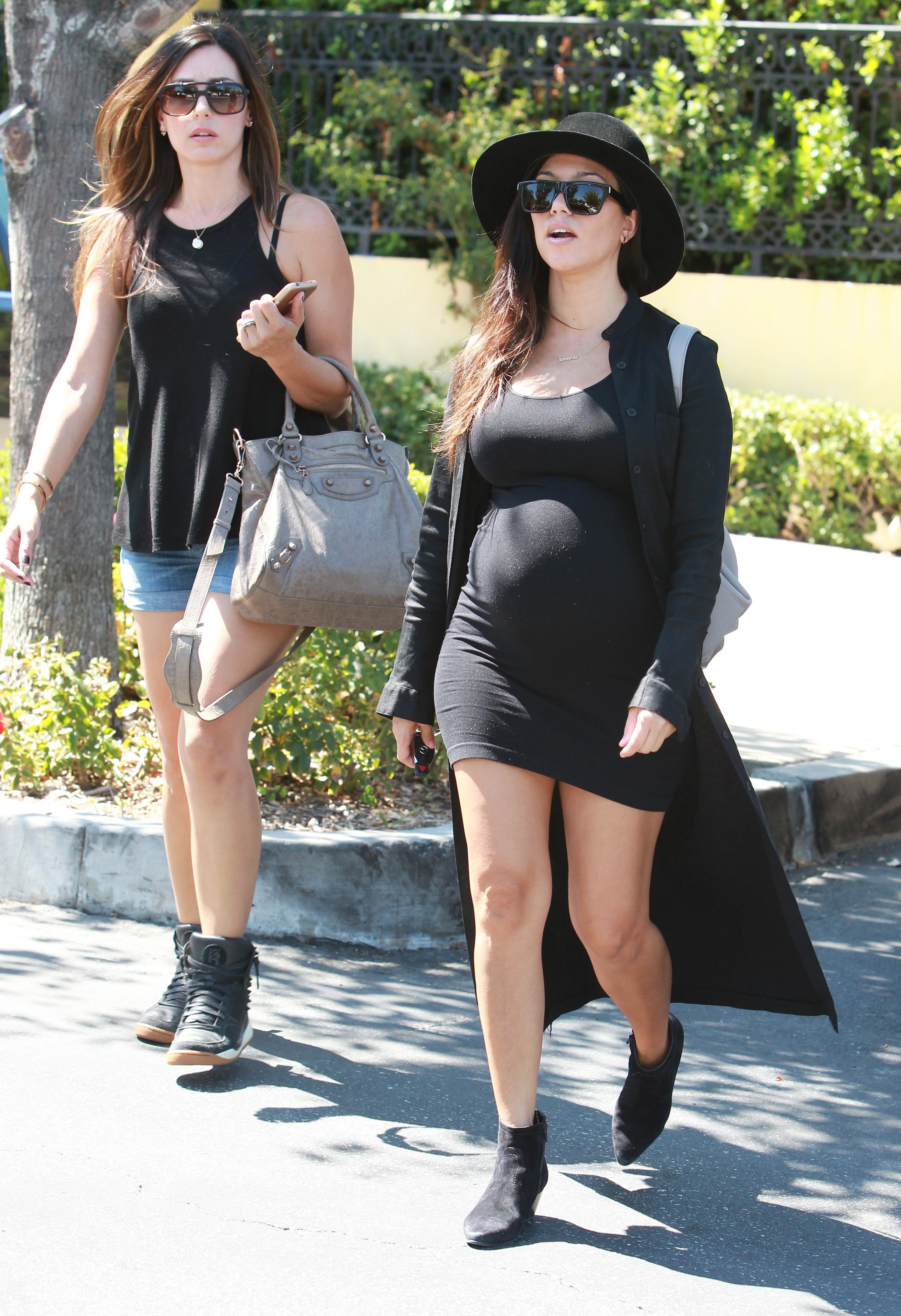 Access_Kardashian_5.jpg