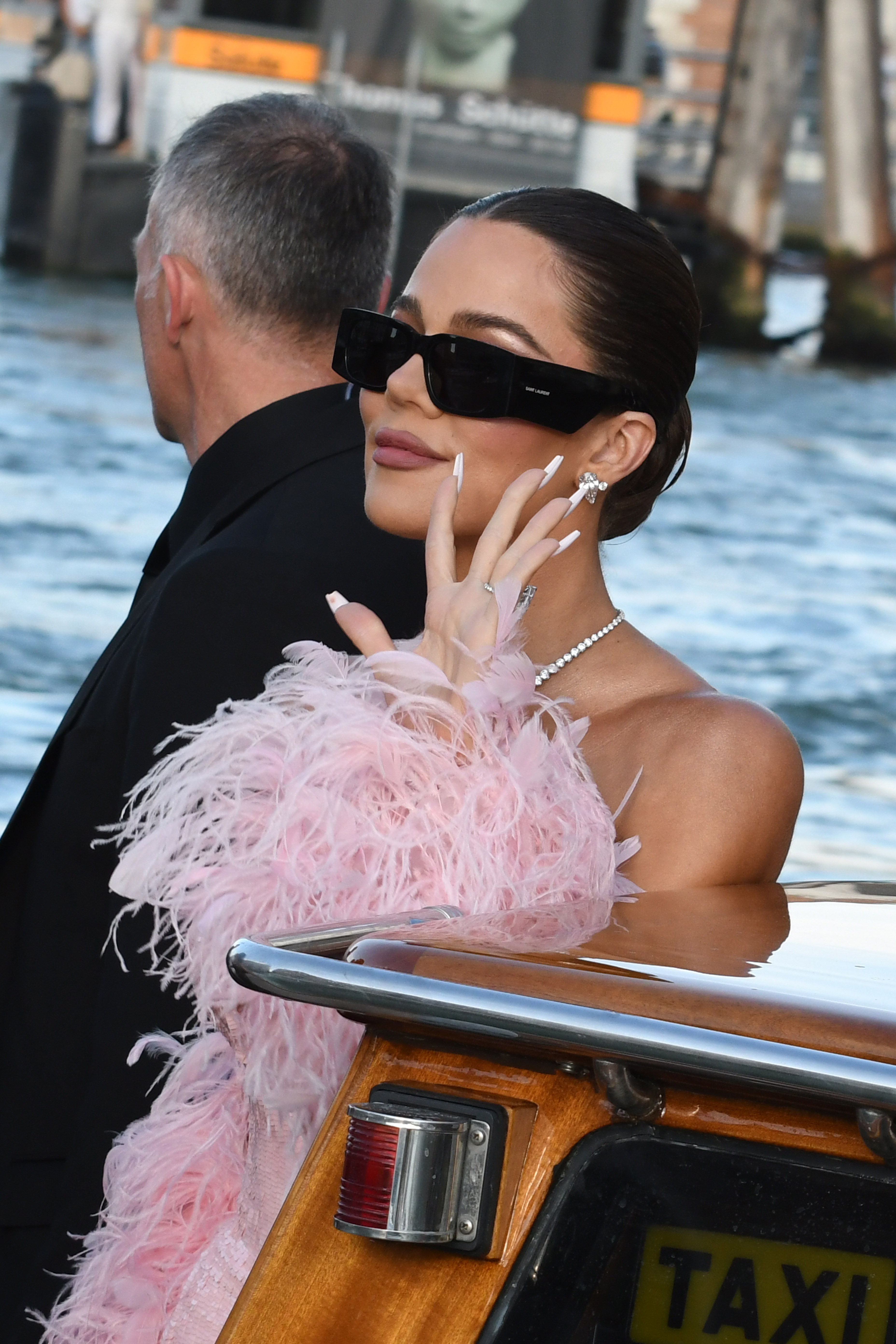 access_281029~2.jpg