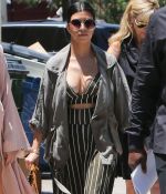 Access_Kardashian_12.jpg