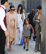 Access_Kardashian_45.jpeg