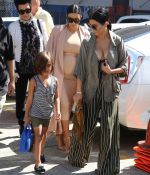 Access_Kardashian_77.jpg