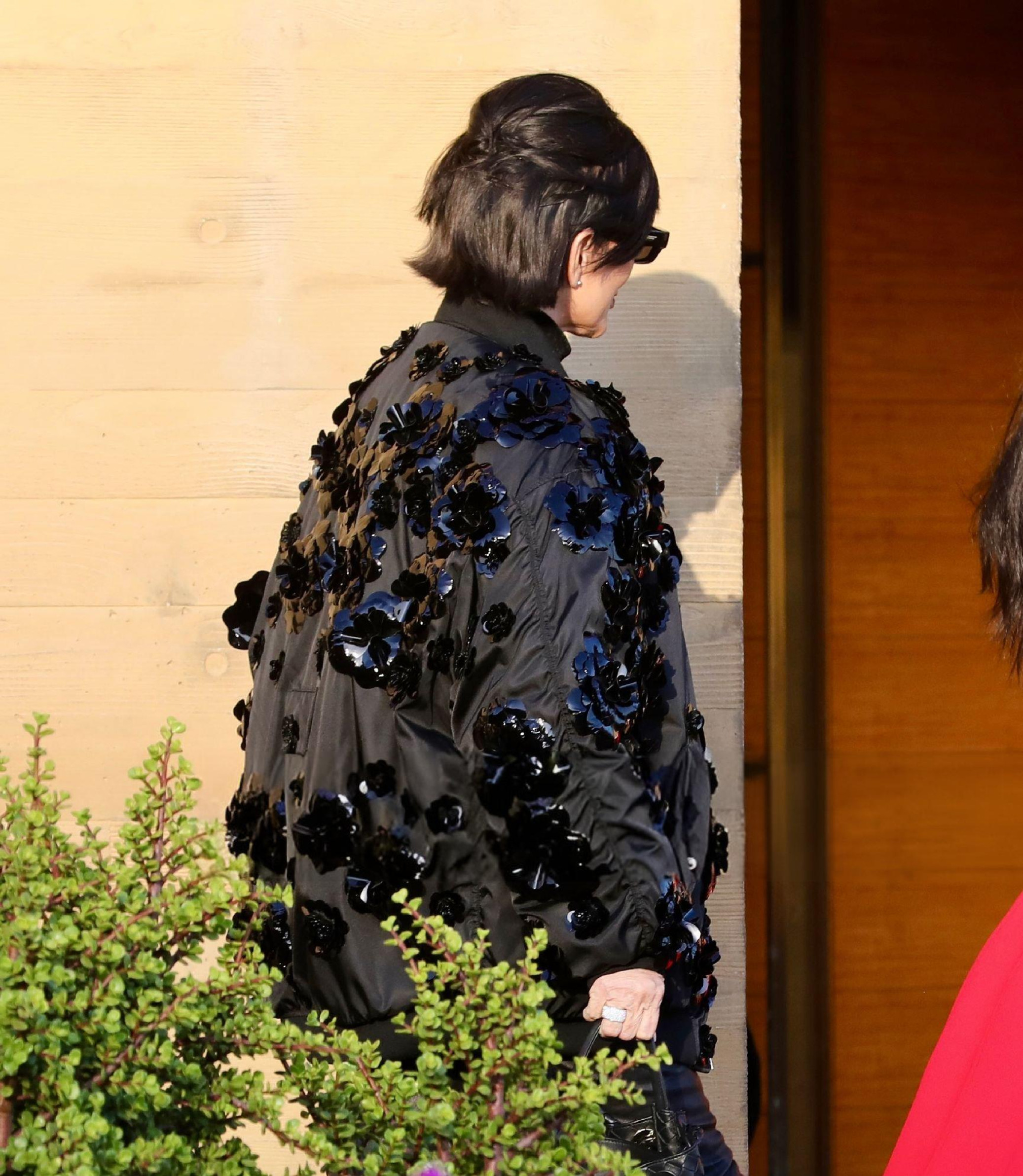 Access_Kardashian_1.jpg